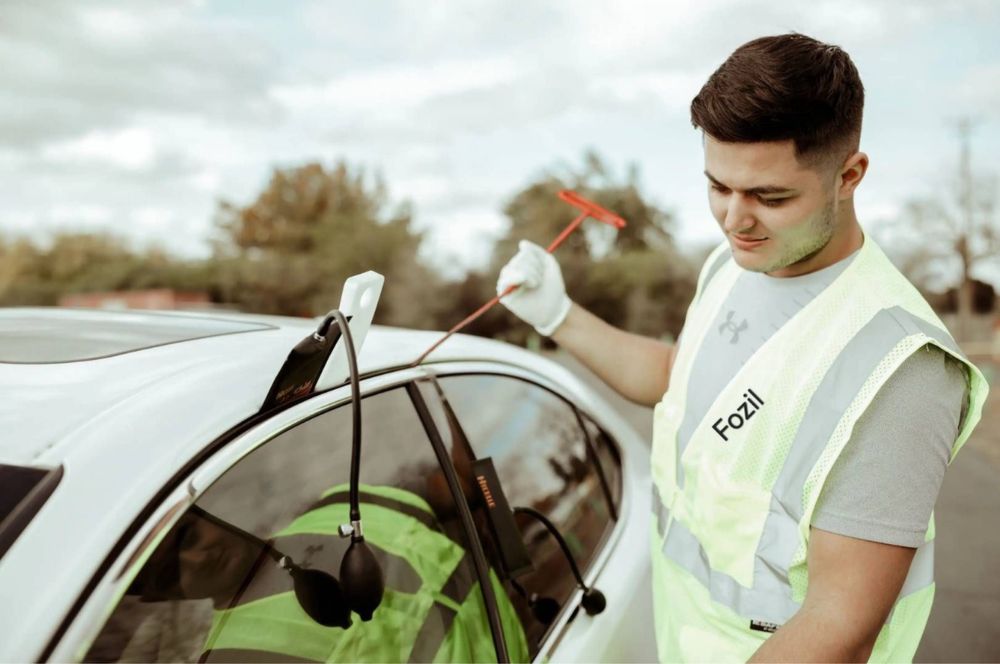 Avtoelektrik va eshik ochish xizmatlarini taklif qilamiz.24/7
