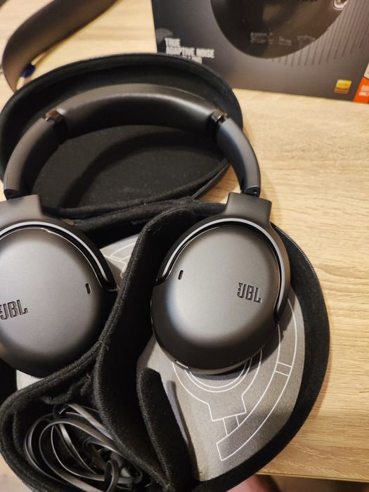 Bluetooth слушалки JBL TOUR ONE