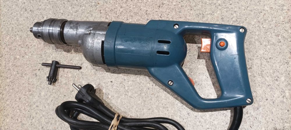 Елпром Б 10 R + L   едноскоростна  бормашина