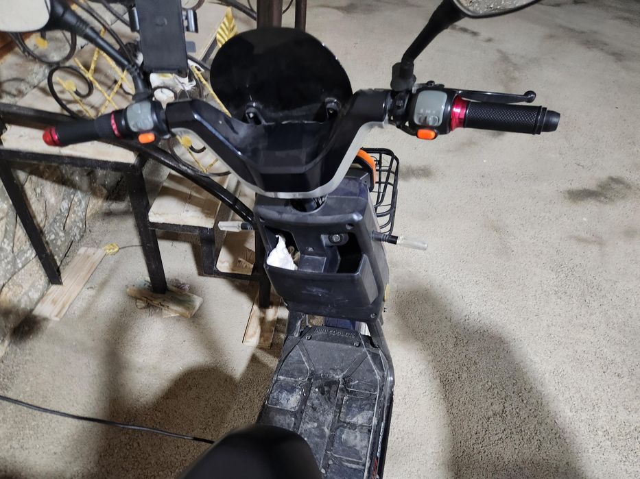 Sukuter 6talik akumlatori