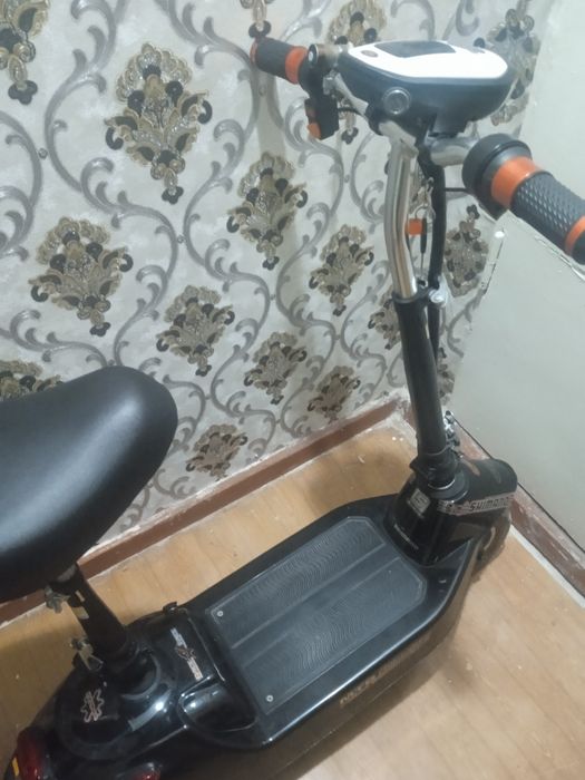 Продаю Самокат в хорошем состоянии