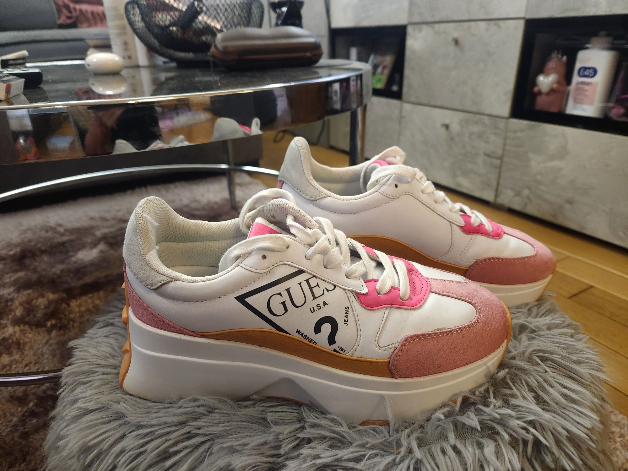 Дамски сникърси Guess