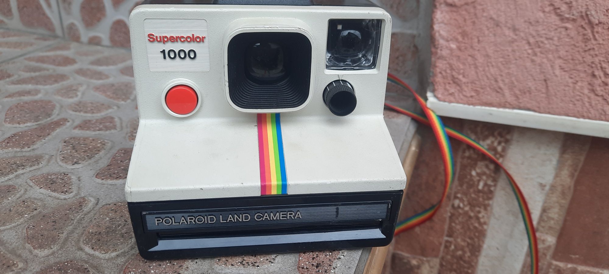 Фотоапарат Polaroid 1000 Прави Готови Снимки