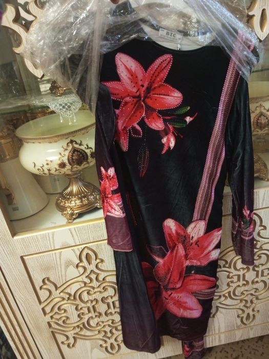 Kelinlik liboslari 
1-2 marta kiyilgan
Kutilmaganlariyam bor
Deyarli y