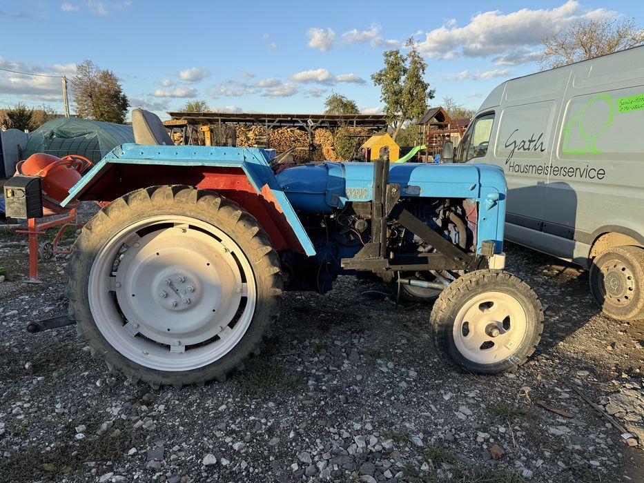 Tractor ford dexta 42 cp recent adus incarcator frontal