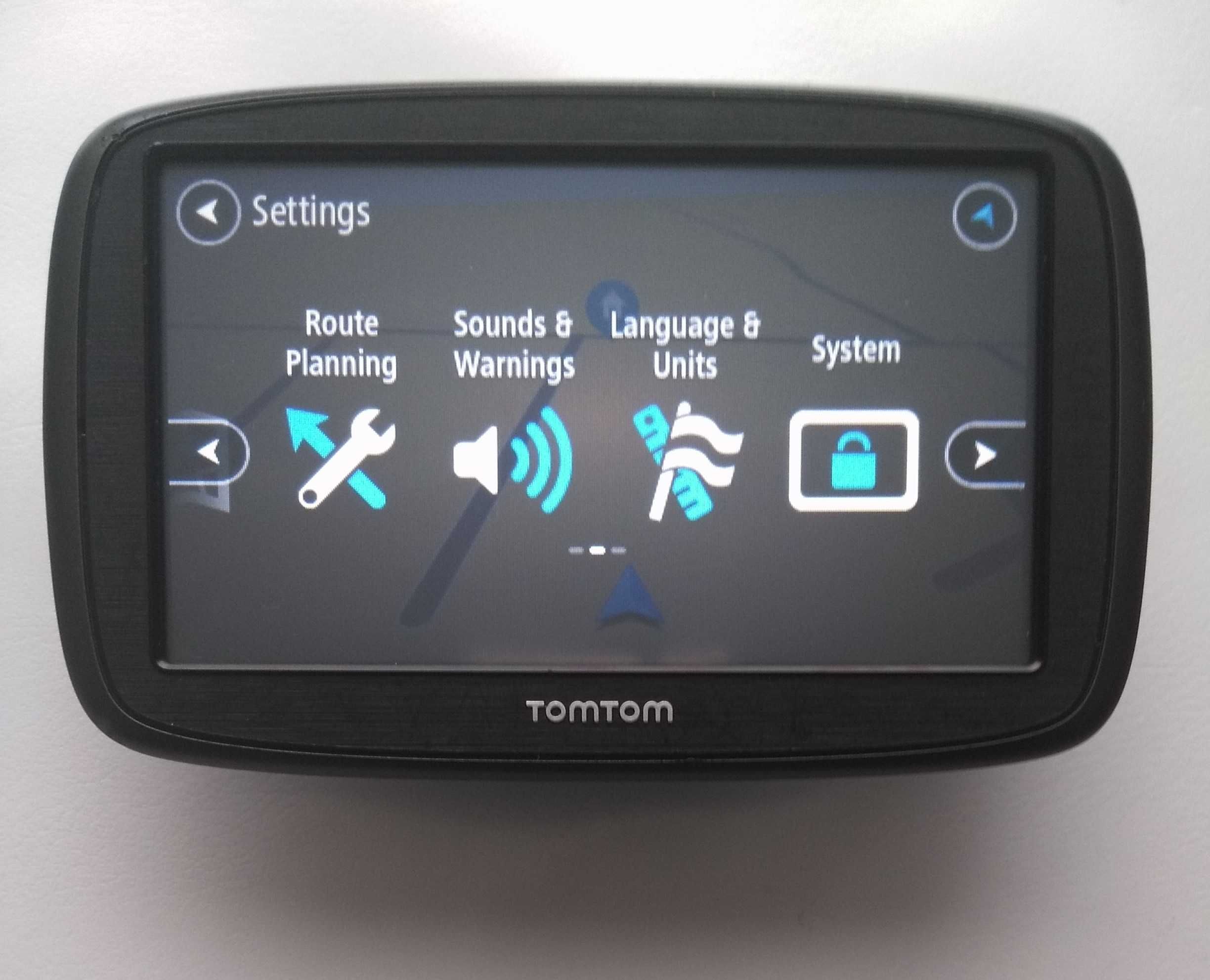 Автомобилна Навигация TomTom GO 51 с Вечни карти за Европа и цял свят!