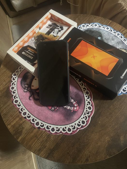 Часовник като нов Applee 4 серия и нов телефон