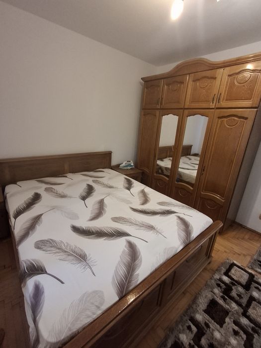 INCHIRIEZ apartament 3 camere Obcini