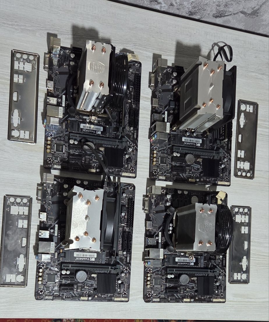 Н410 Gigabyte + i3 10100f башня DDR4 цена за комплект, месяц гарантия