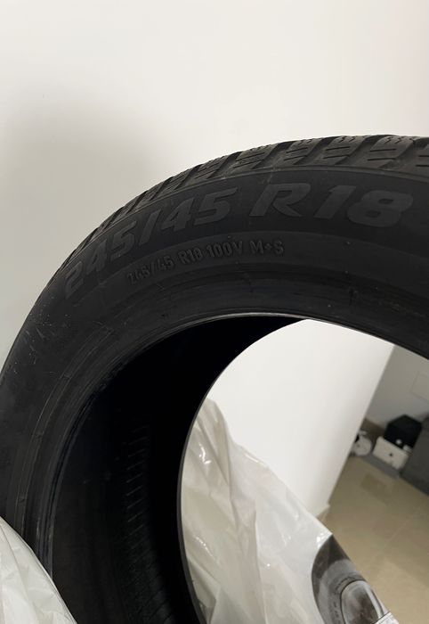 Anvelope Iarna Pirelli 245 45 18 M+S  stare excelenta
