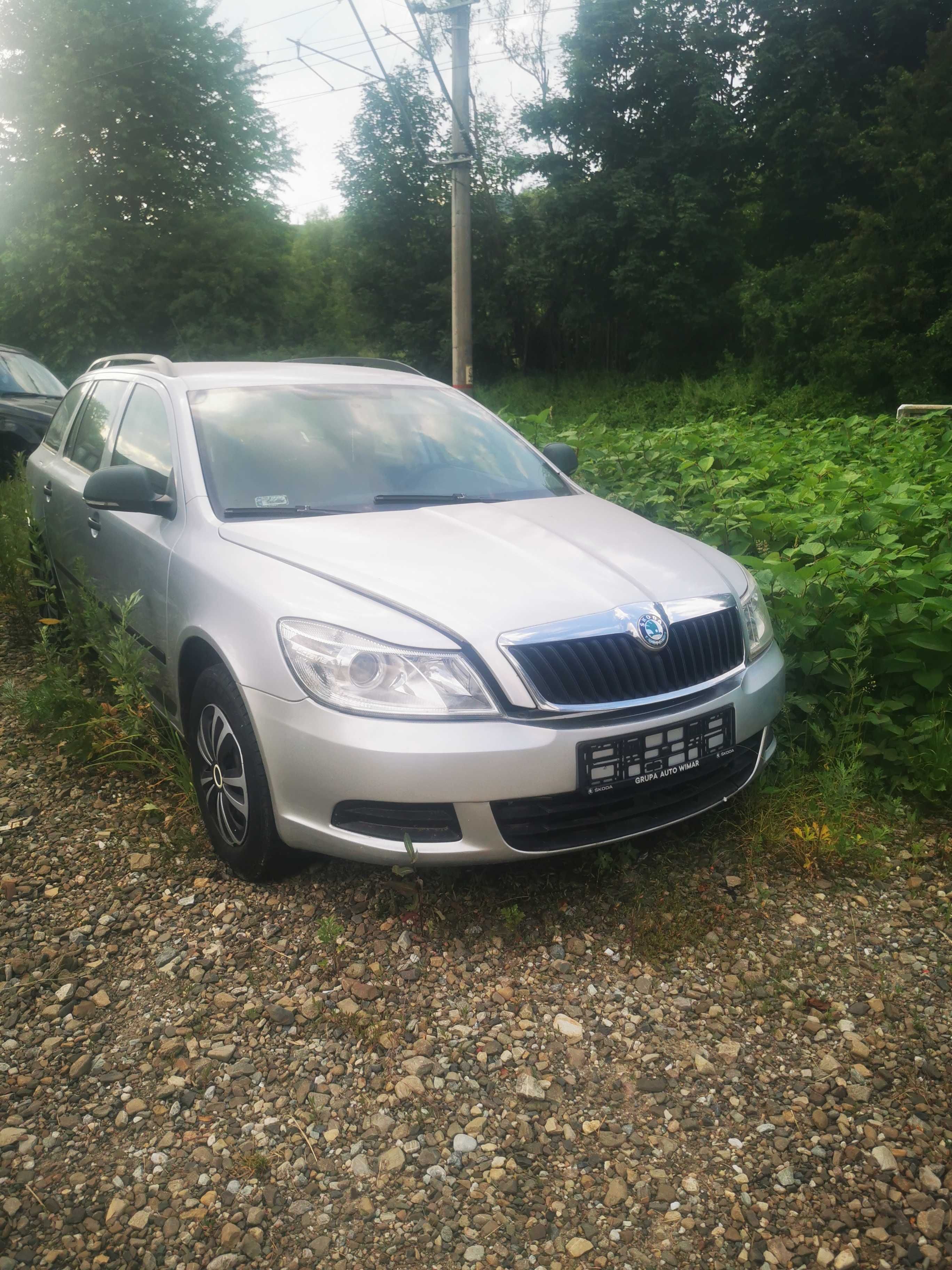 Vând skoda octavia
