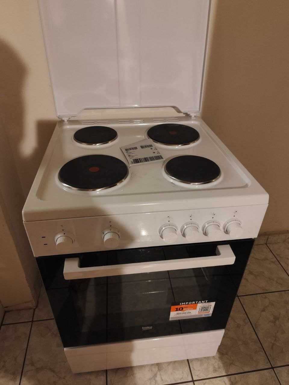 Чисто Нова Готварска Печка " Beko "