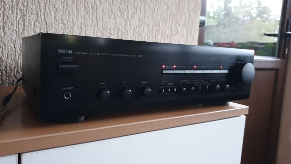 Amplificator Yamaha AVX-500