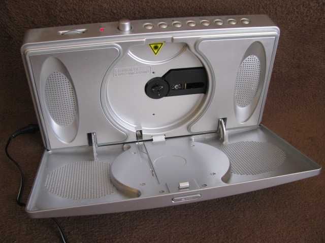 CD player с радио TCM 228045