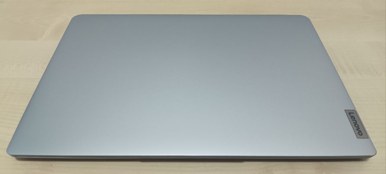 8 потоков LENOVO 14" FullHD / CORE™ i3 - 1215U / 8GB DDR4 / 256GB NVMe
