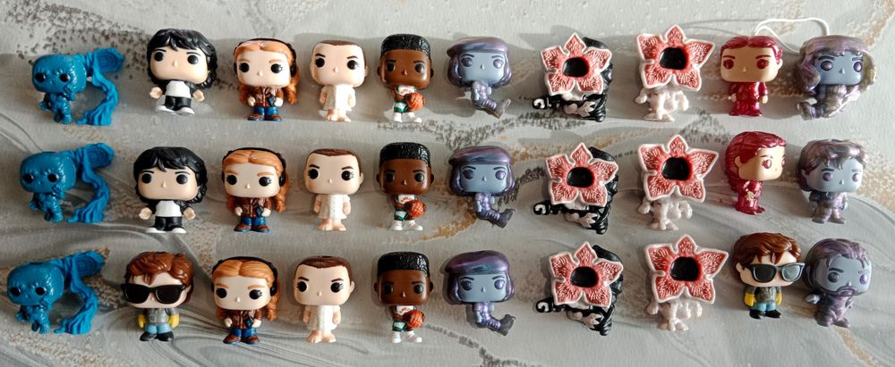Разменям фигурки на Stranger Things