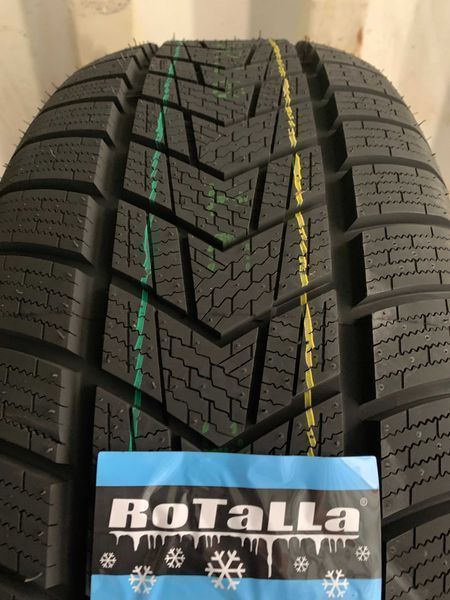 Нови зимни гуми ROTALLA SETULA W RACE S330 235/55R18 104V XL DOT 22
