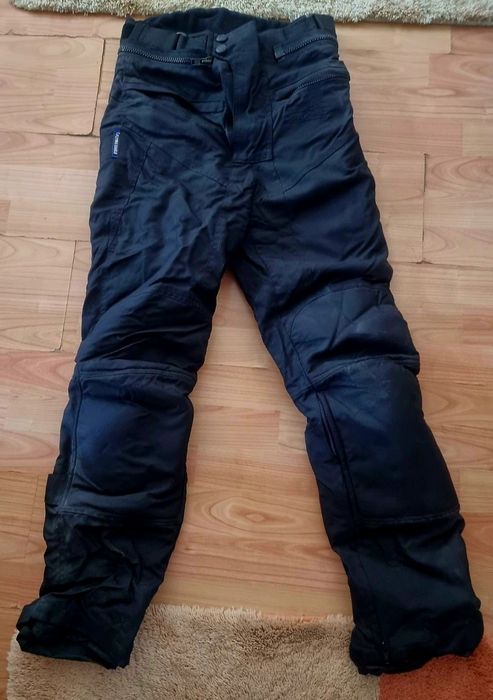Pantaloni moto impermeabili cu protectii Flying Eagle