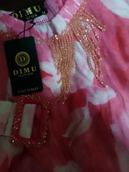 Vecherni kuylak sotiladi