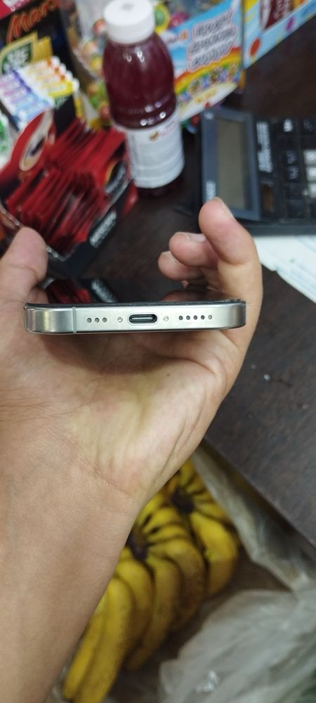 Iphone 16 pro yangi