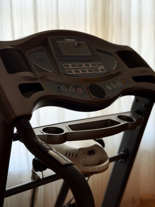 Lepow проф беговая дорожка