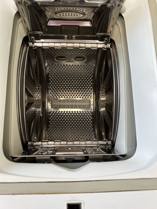 Vand masina  de spalat cu incarcare verticala Indesit