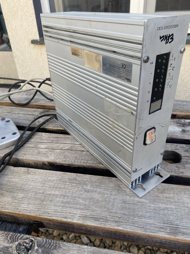 Motor cu invertor 220v