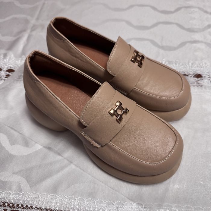 Туфли бежевые 38 размер новые