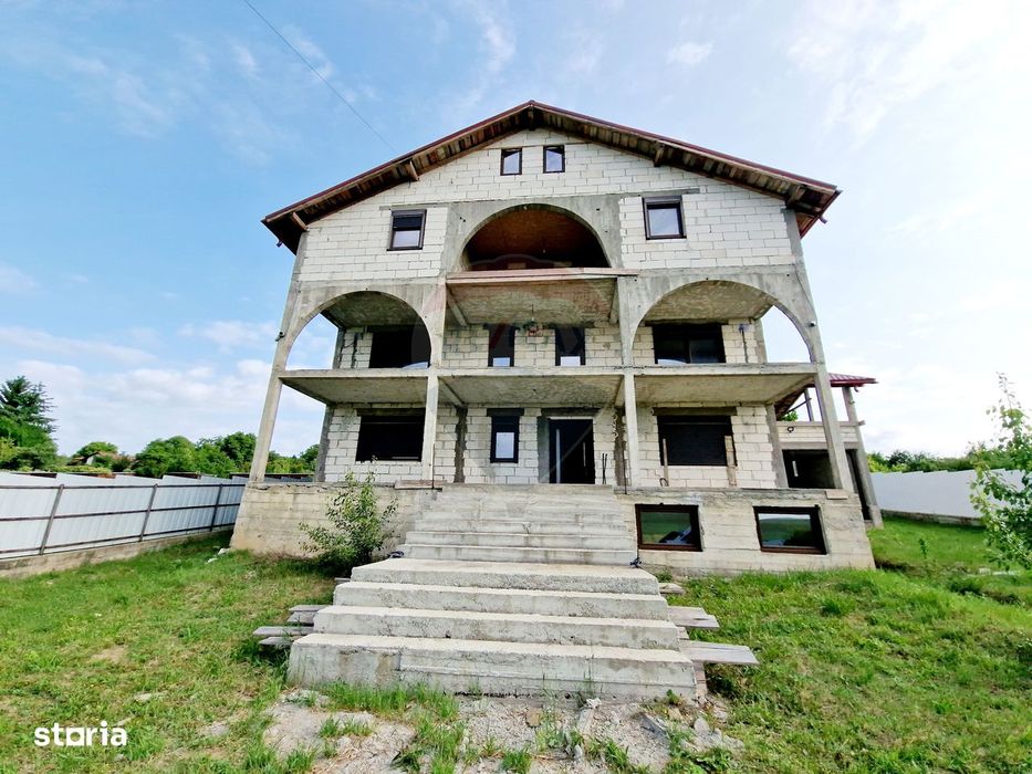 Casă spațioasă S+P+1E+M și teren generos 1664 mp
