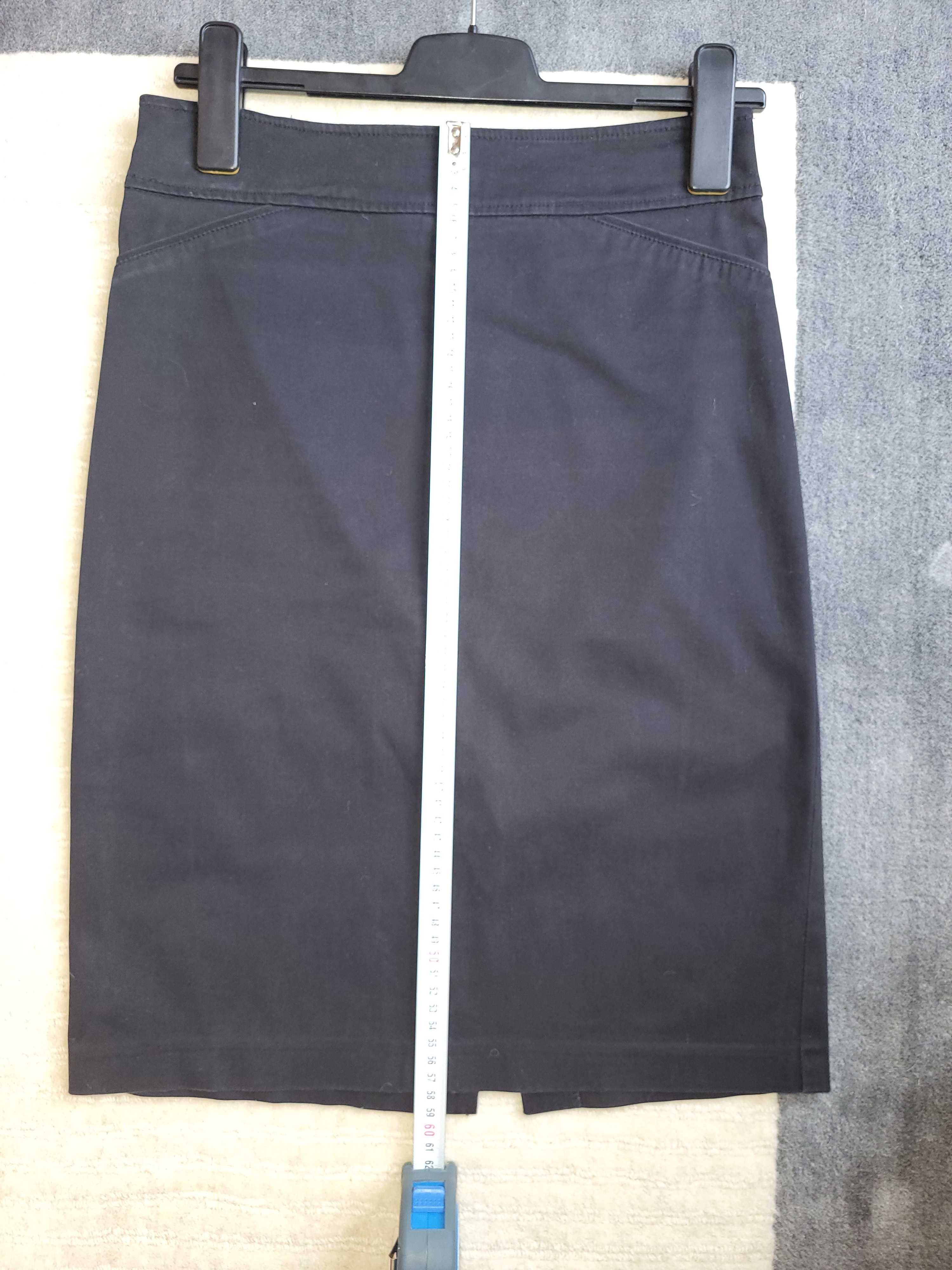 Fusta simpla, material placut si catifelat, mar 38 (S/M), talie joasa