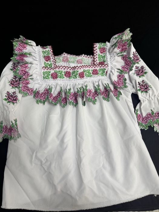 Cămași, ii, veste si brauri tradiționale– Artă autentică românească