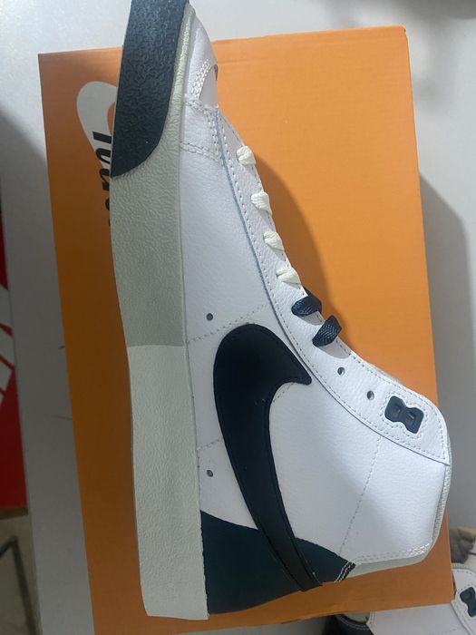 NIKE Blazer MID '77 Premium