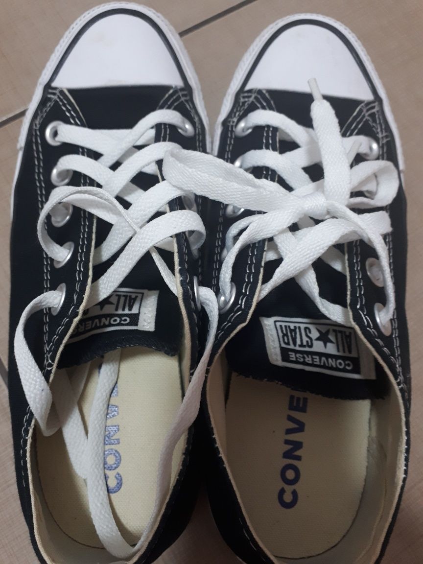Pantofi sport, Converse