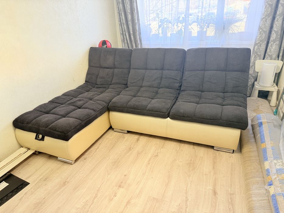 Продам диван кожзам