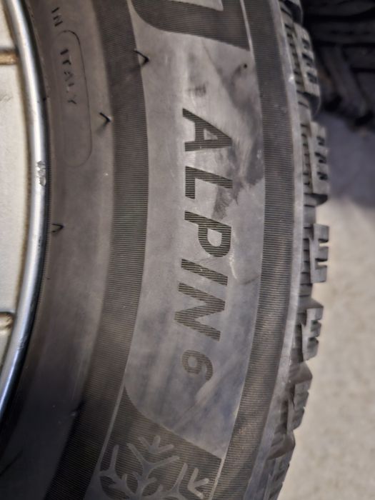 Зимни гуми Mishelin Alpin 7mm грайфер.  Мишелин 5×100 , 195/65/15 VW
