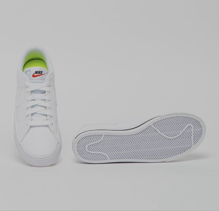 Vand adidasi barbati Nike noi