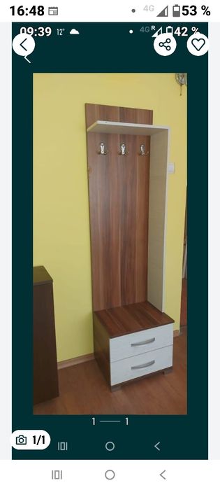 Se vinde dulap cuier.