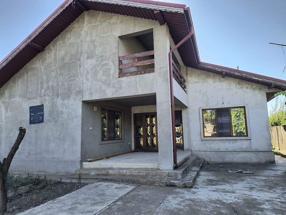 Casă de vânzare - Gherăseni, Buzău.