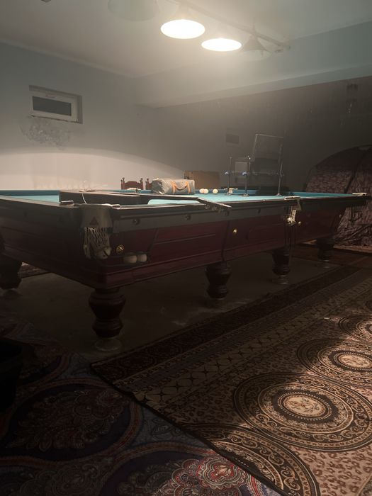 Бильярдный стол