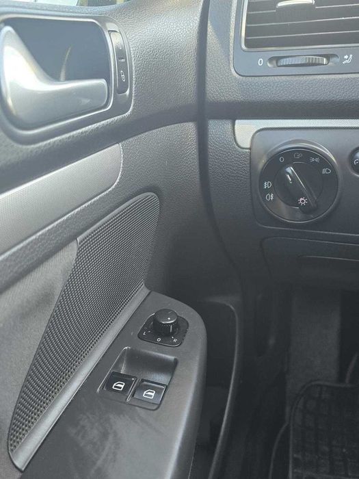 Golf  5   1.9  diesel BLS