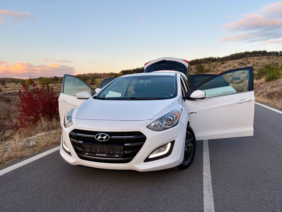 Hyundai I30 1.6 CRDI Blue Drive Автоматик