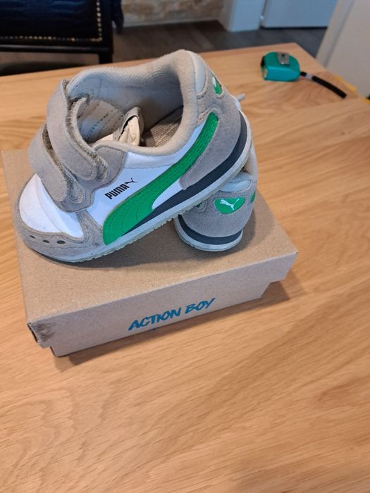 Adidasi exterior Puma , mărime 24