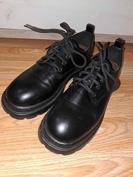 Vand pantofi dama cu siret