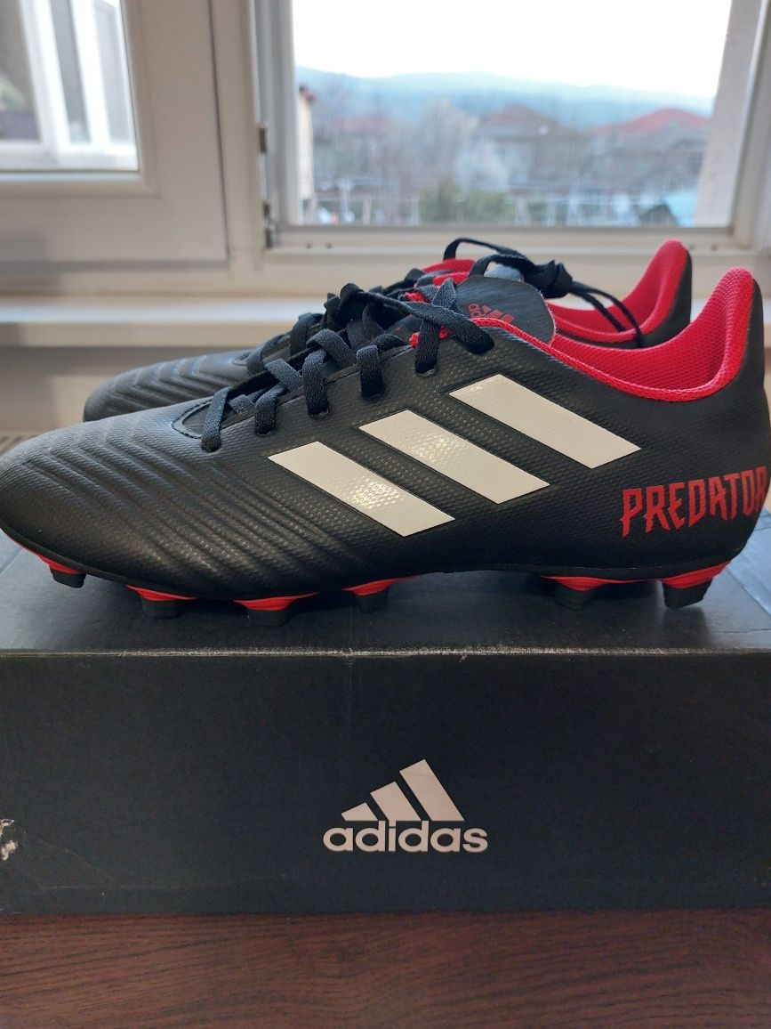 Футболни обувки за юноши Adidas Predator DB2007