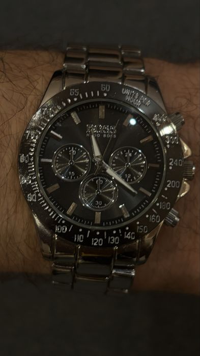 Hugo Boss часовник