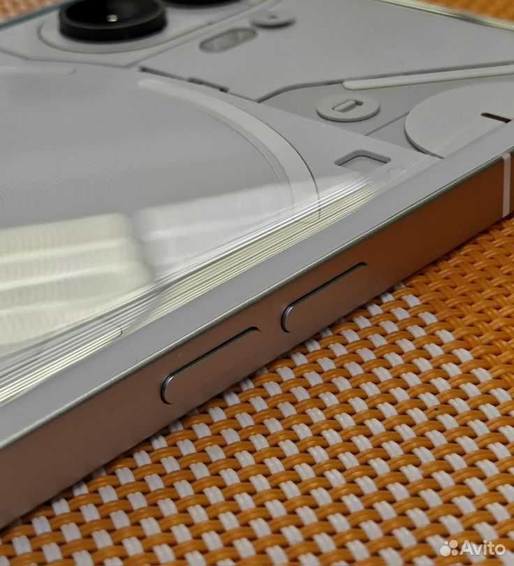 Nothing phone 2 .