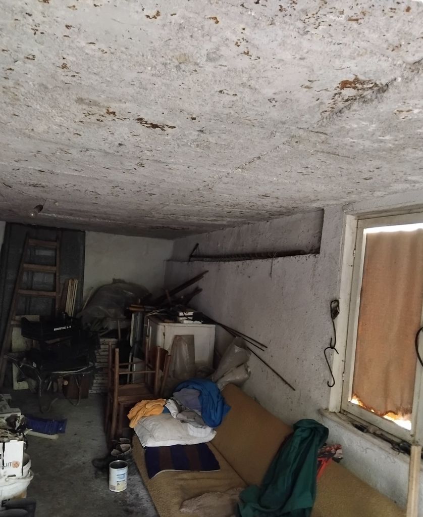 Продава се Къща в с. Дяково, Област Кюстендил - 30 кв.м за 1615 €/кв.м - Снимка #1