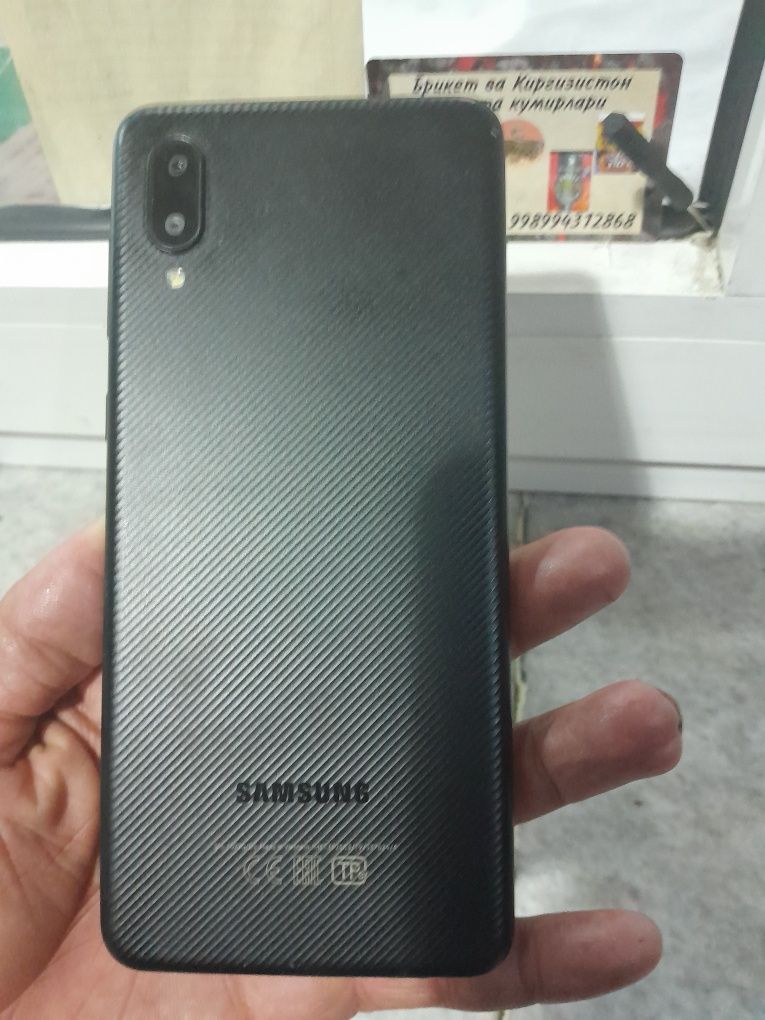 Samsung gallaxy A02 sotiladi 2.32 xotira holati ideal karobka dakument