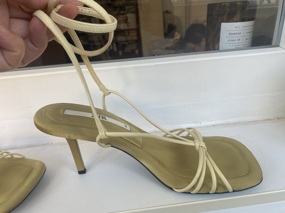 Sandale ZARA marimea 40