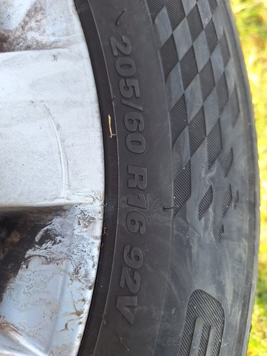 Set 4 jante aluminiu originale Skoda 16" cu anvelope vara